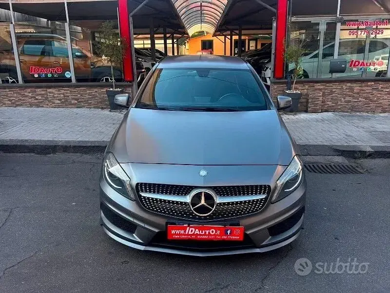 Usata Mercedes A200 Edition 136 CV (100 kW) 2015 Grigio Utilitaria