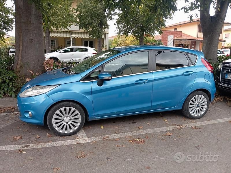 Usata Ford Fiesta 68 CV (50 kW) 2009 Utilitaria