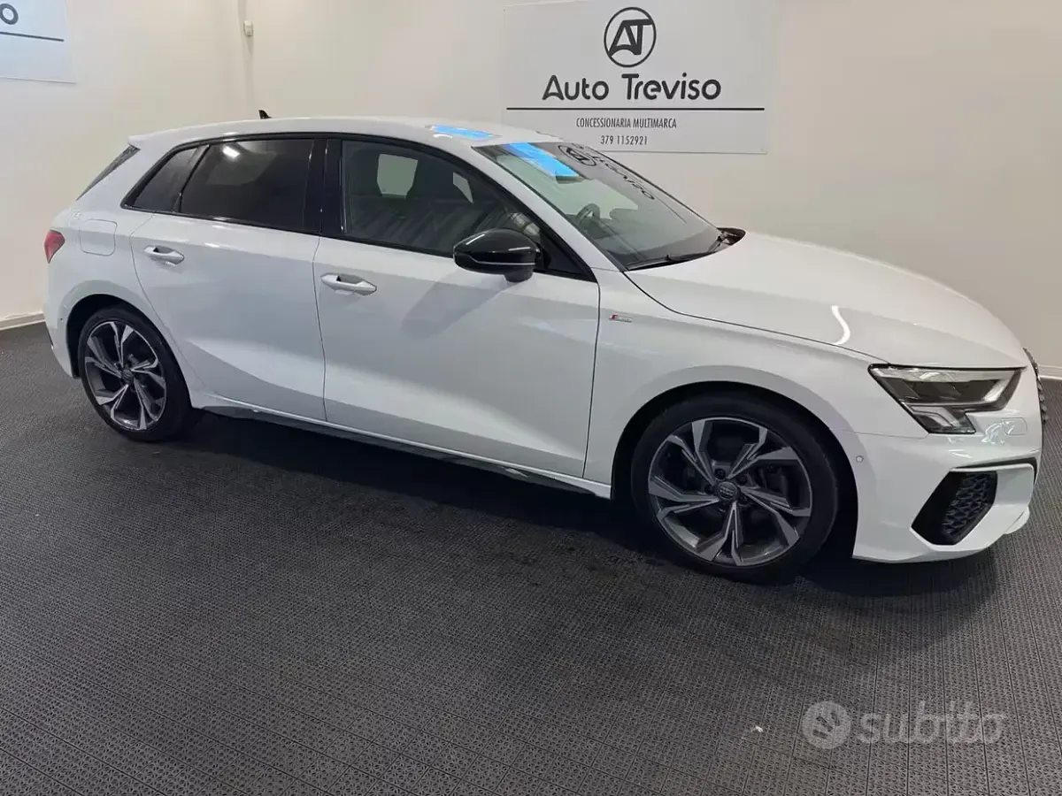 Usata Audi A3 S-Line 150 CV (110 kW) 2021 Bianco Berlina