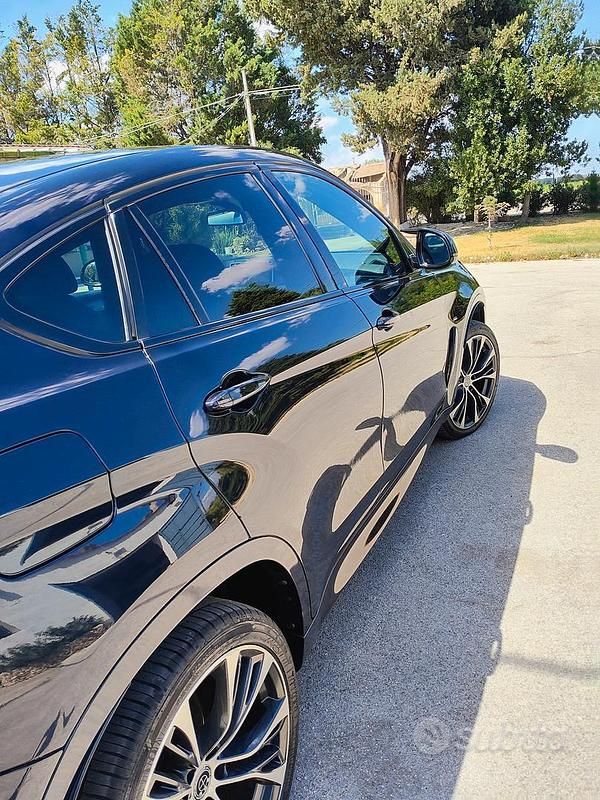 Begagnad BMW X6 M50 2019 Blå SUV
