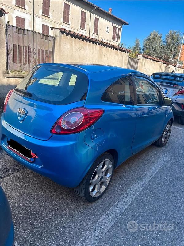 Usata Ford Ka 69 CV (50 kW) 2012 Blu Utilitaria