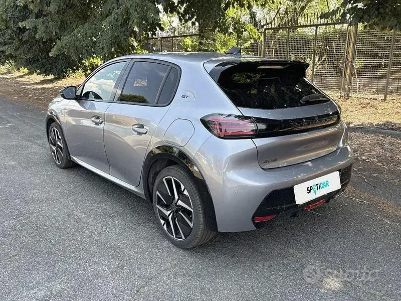 Usata Peugeot 208 GT 145 CV (106 kW) 2025 Grigio Utilitaria