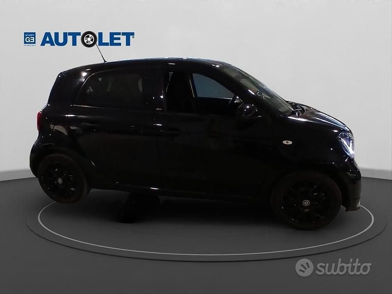 Usata Smart ForFour Prime 71 CV (52 kW) 2019 Nero Utilitaria