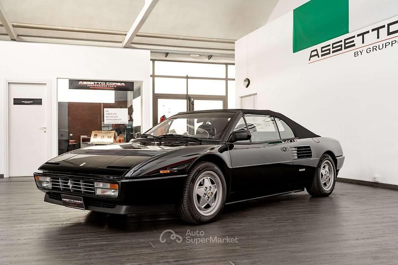 Usata Ferrari Mondial 300 CV (220 kW) 1989 Nero Cabrio