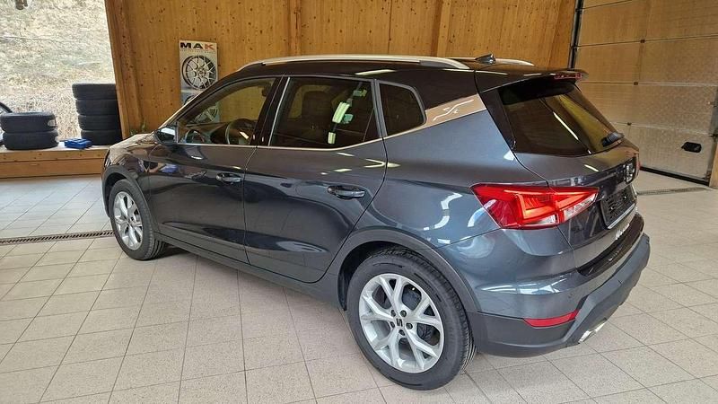 Usata Seat Arona FR 95 CV (69 kW) 2024 Grigio SUV