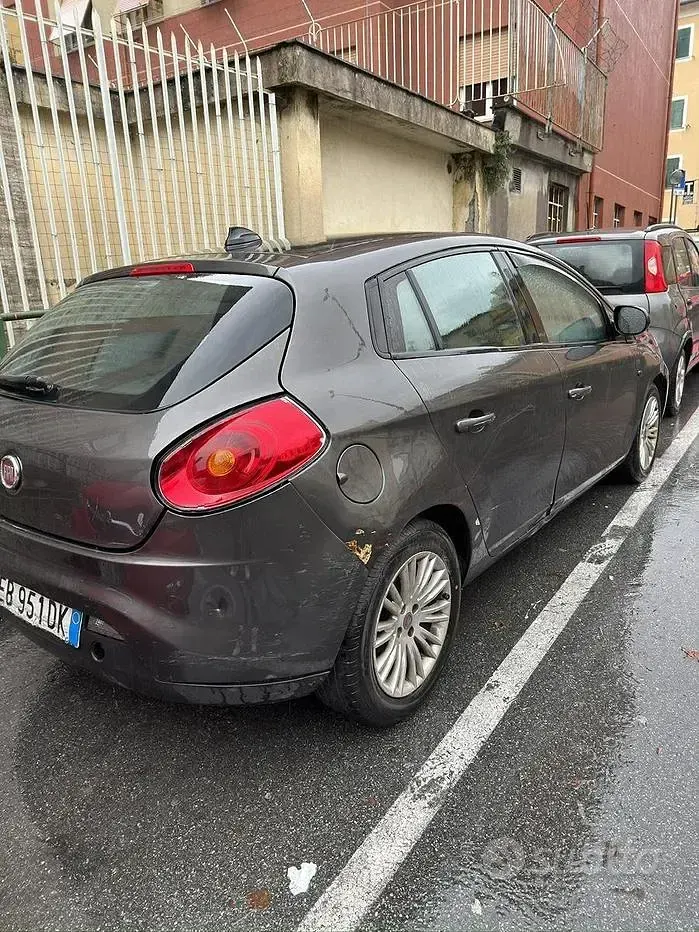 Usata Fiat Bravo 120 CV (88 kW) 2010 Grigio Utilitaria