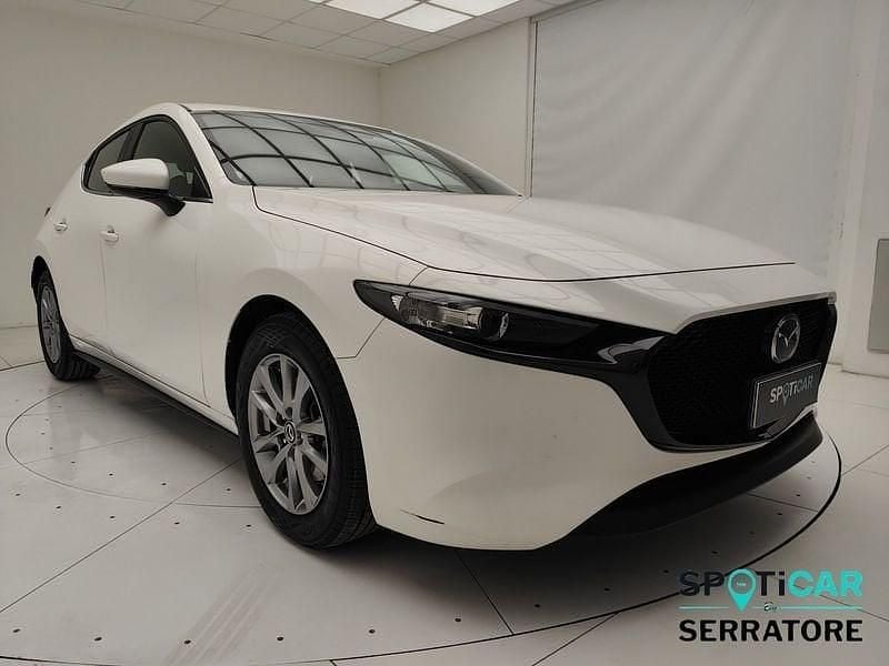 Begagnad Mazda 3 Prime-Line 140 HK (102 kW) 2024 Vit Sedan