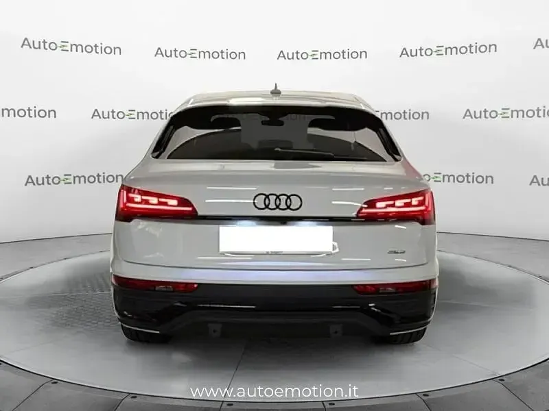 Usata Audi Q5 Sportback S-Line 367 CV (269 kW) 2021 Bianco SUV