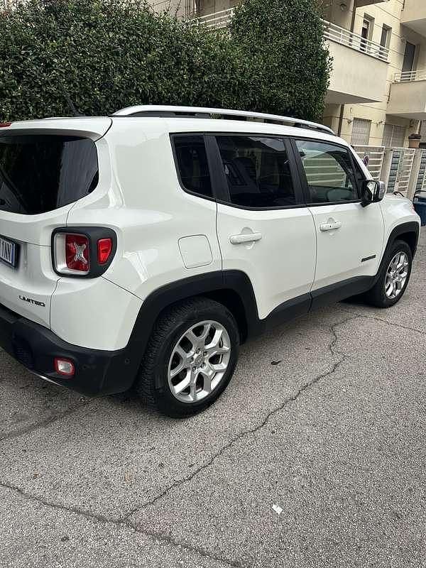 Usata Jeep Renegade Limited 120 CV (88 kW) 2017 SUV