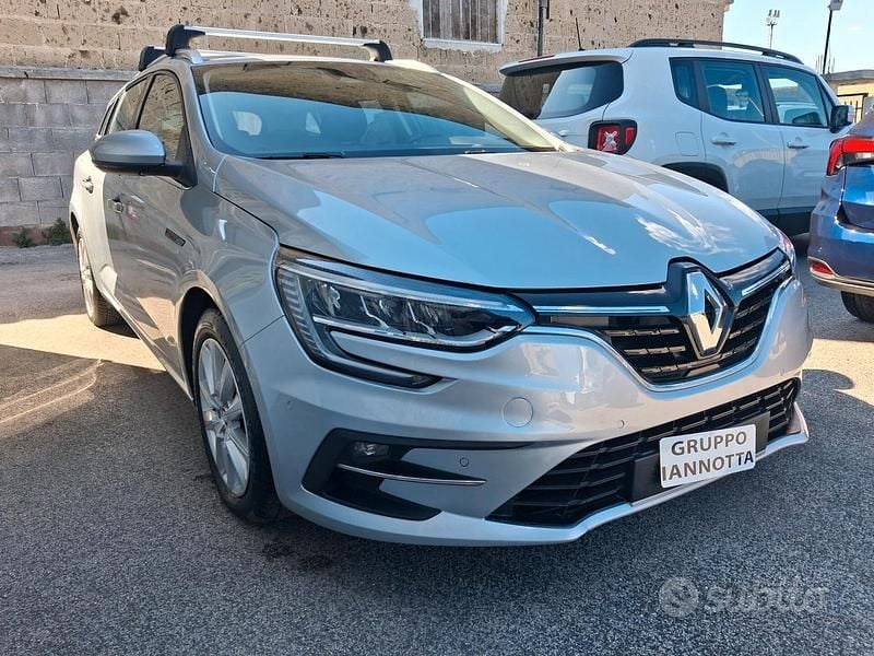 Usata Renault Mégane IV 116 CV (85 kW) 2022 Grigio Berlina