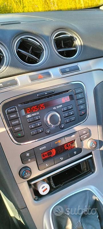 Usata Ford Galaxy Titanium 145 CV (106 kW) 2011 Grigio Monovolume