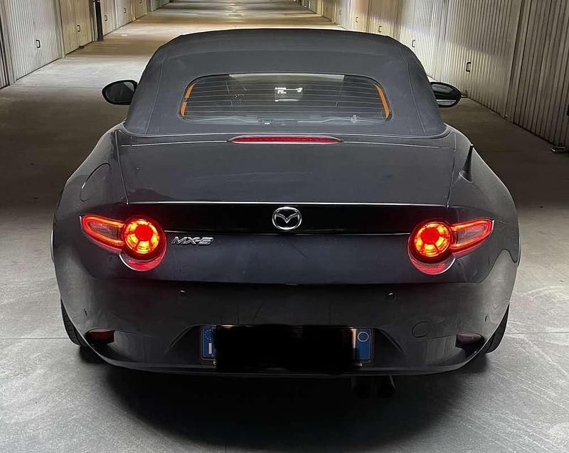 Usata Mazda MX5 Exceed 131 CV (96 kW) 2017 Cabrio