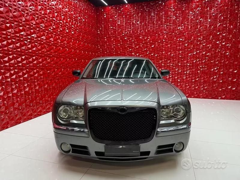 Usata Chrysler 300C 218 CV (160 kW) 2006 Grigio Berlina