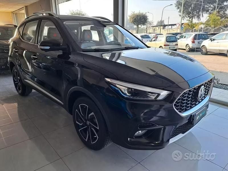 Usata MG ZS Luxury 106 CV (77 kW) 2024 Nero SUV