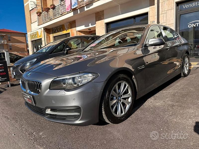 Usata BMW 520 Luxury Line 190 CV (139 kW) 2015 Grigio Berlina