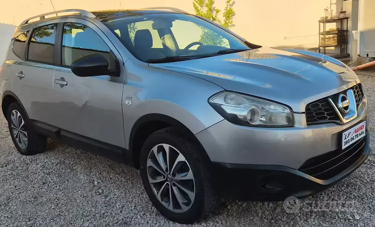 Usata Nissan Qashqai +2 Tekna 150 CV (110 kW) 2010 Grigio SUV