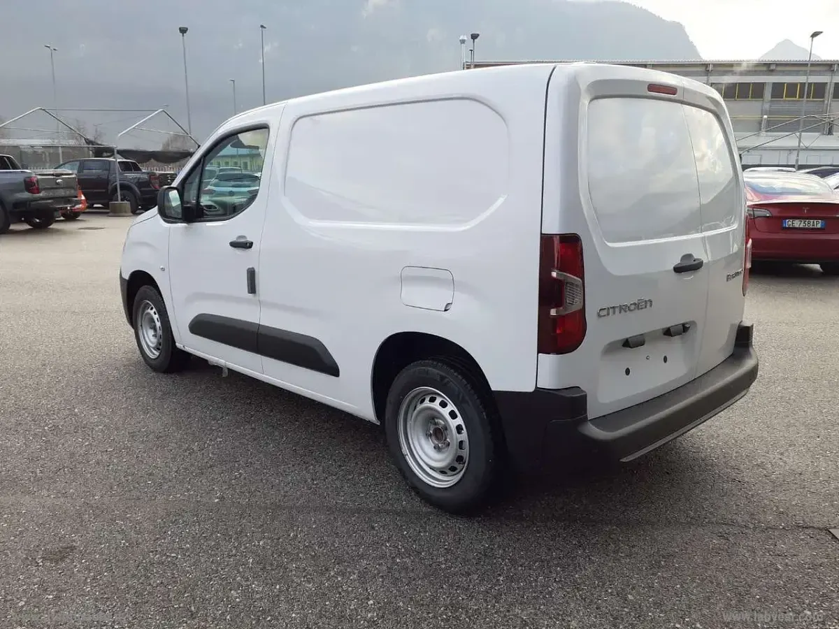 Nuova Citroën Berlingo 102 CV (75 kW) 2025 Bianco Monovolume