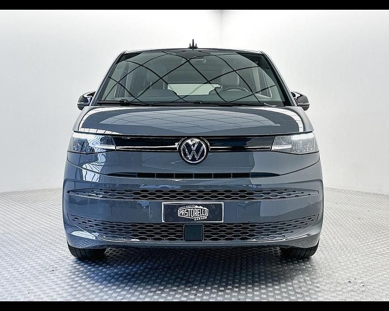 Usata VW Multivan 150 CV (110 kW) 2025 Grigio Furgone