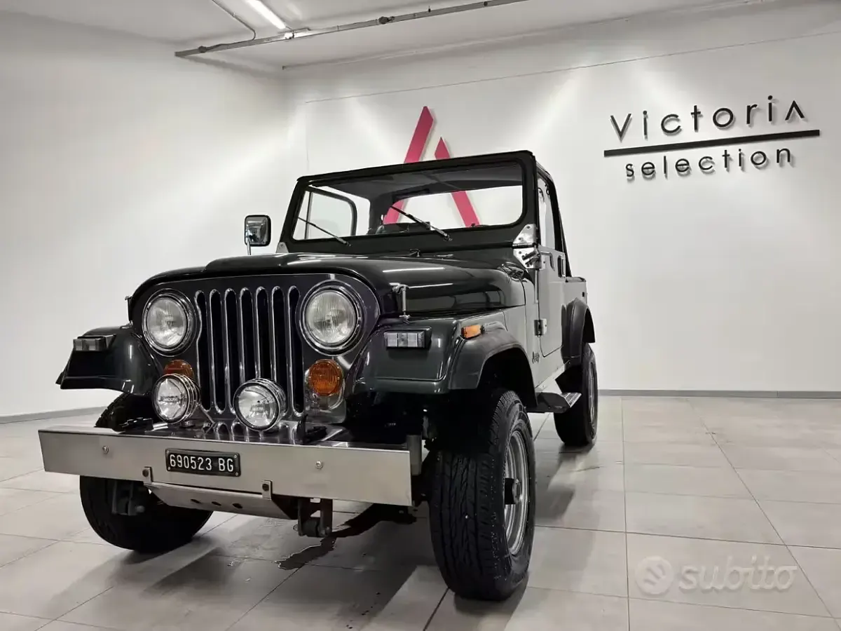 Usata Jeep CJ 1983 Verde SUV