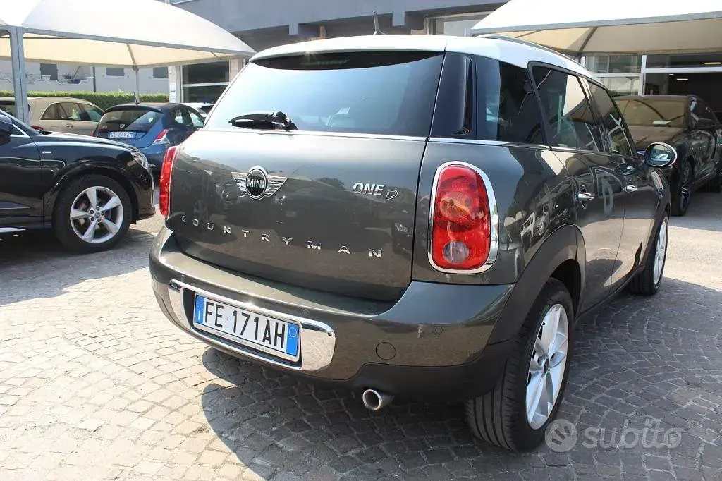 Usata Mini One D Countryman 90 CV (66 kW) 2014 Grigio SUV