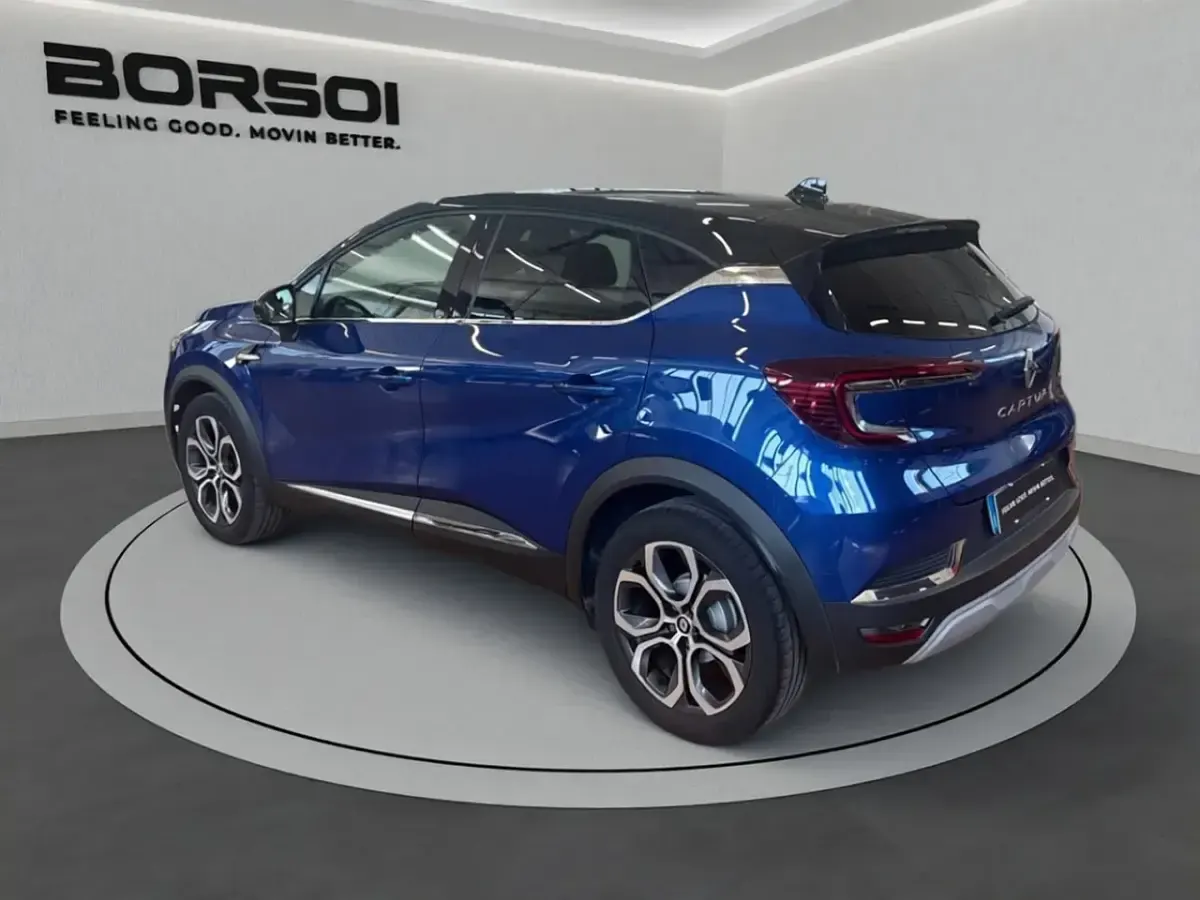 Usata Renault Captur Intens 100 CV (73 kW) 2023 Blu/nero SUV