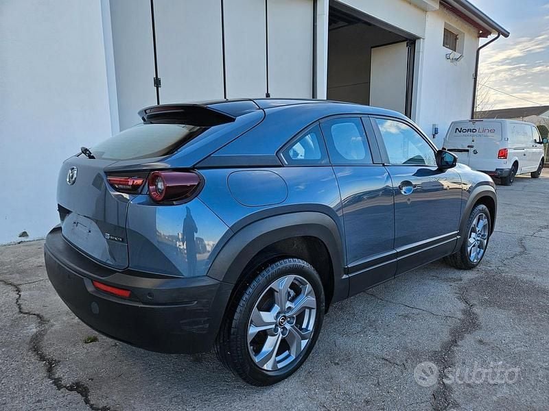 Usata Mazda MX30 106 kW (145 CV) 2022 Grigio SUV
