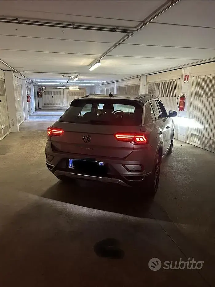 Usata VW T-Roc 110 CV (80 kW) 2023 SUV