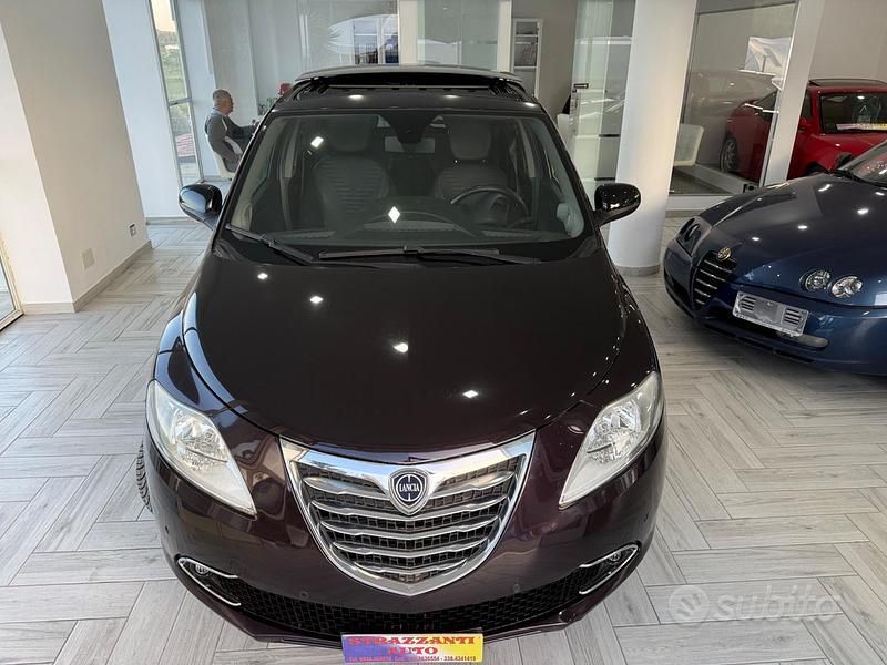 Usata Lancia Ypsilon Platinum 95 CV (69 kW) 2014 Nero Utilitaria