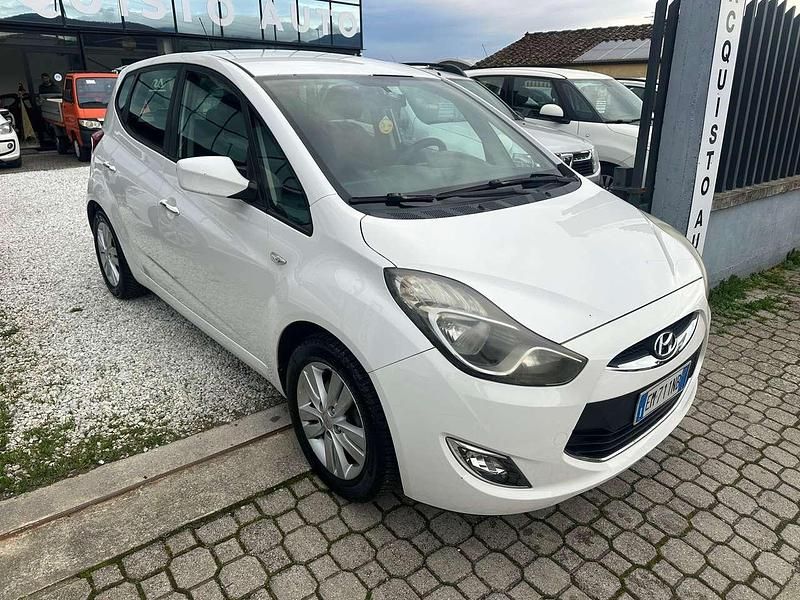 Usata Hyundai ix20 Comfort 90 CV (66 kW) 2012 Bianco Utilitaria