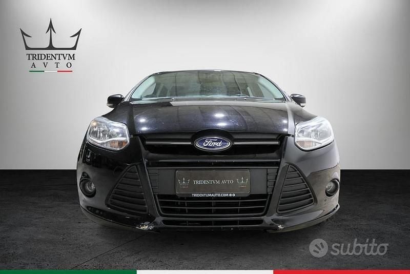Begagnad Ford Focus Titanium 116 HK (85 kW) 2012 Svart Kombi