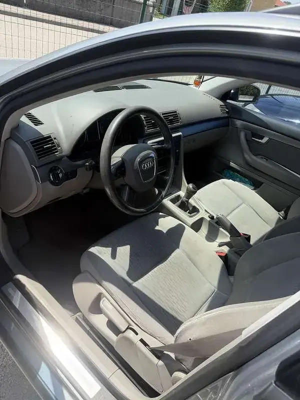 Usata Audi A4 Ambiente 140 CV (102 kW) 2005 Grigio Station wagon