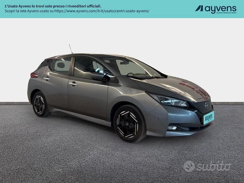 Usata Nissan Leaf Acenta 110 kW (150 CV) 2023 Grigio Utilitaria