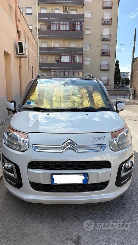 Begagnad Citroën C3 Exclusive 95 HK (69 kW) 2013 Vit Minibuss