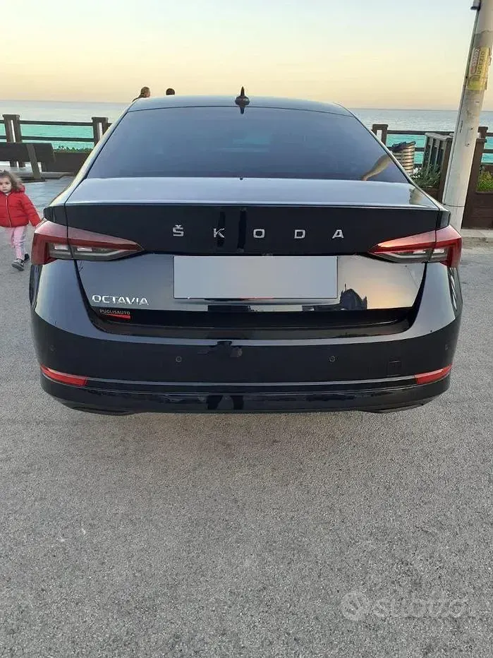 Usata Skoda Octavia 150 CV (110 kW) 2020 Nero Berlina