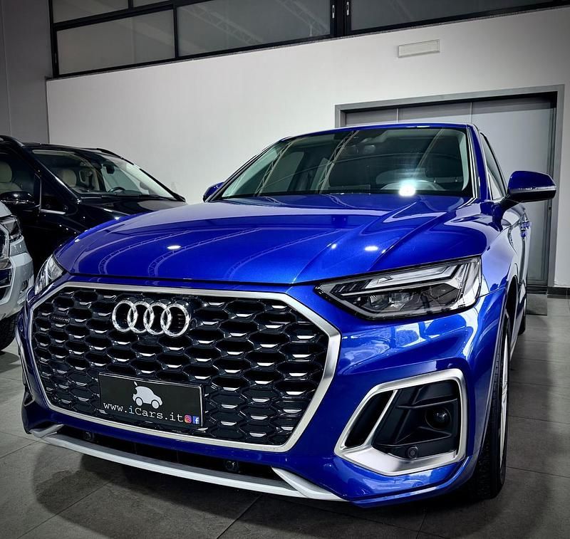 Käytetty Audi Q5 S-Line 204 HP (150 kW) 2022 Sininen Katumaasturi