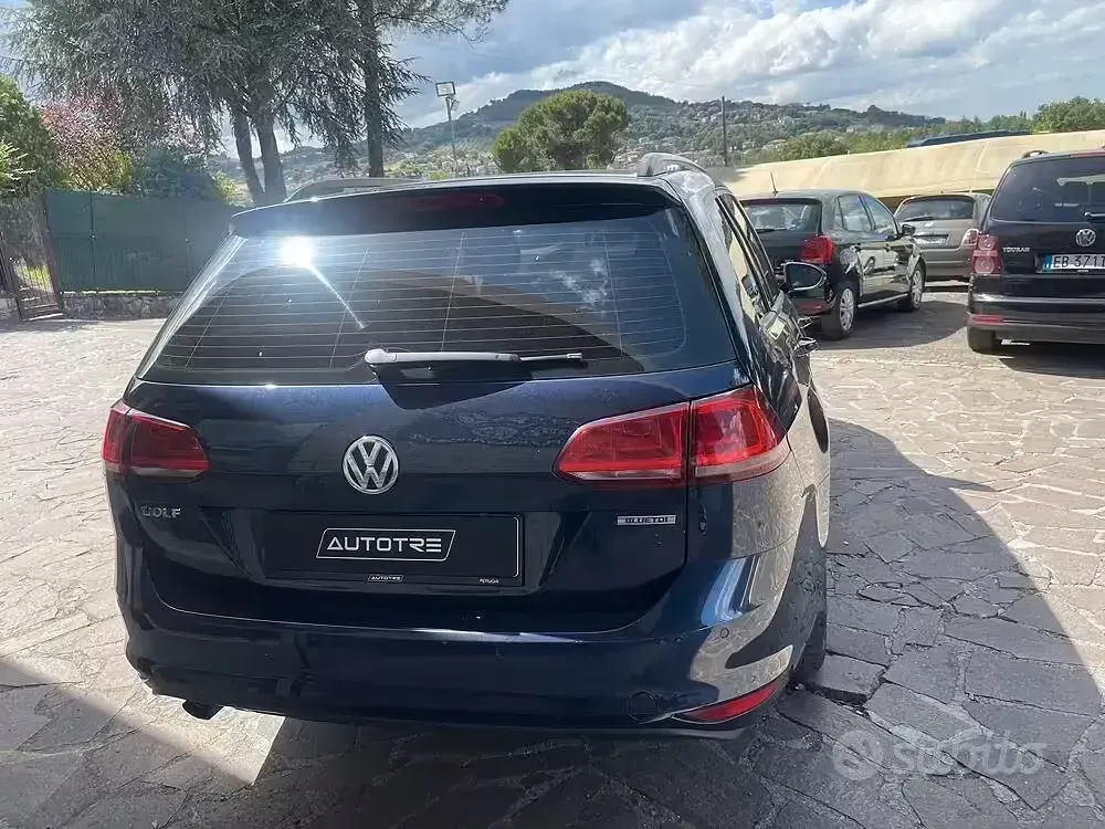 Usata VW Golf VII Executive 110 CV (80 kW) 2015 Blu Station wagon
