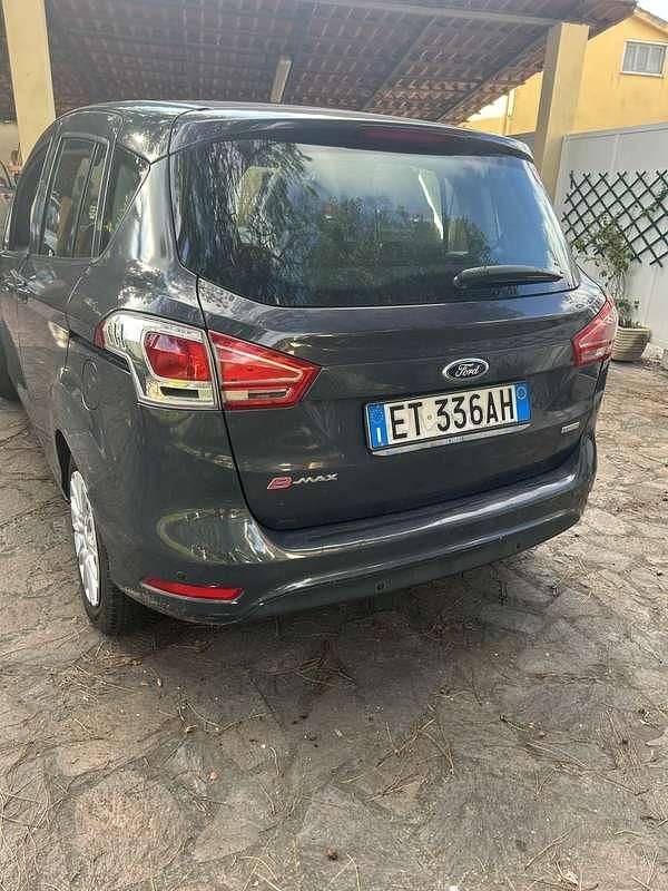Usata Ford B-MAX Titanium 101 CV (74 kW) 2013 Monovolume