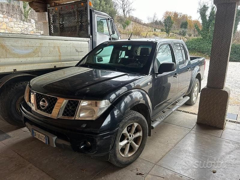 Usata Nissan Navara 171 CV (125 kW) 2007 Nero Pick-up