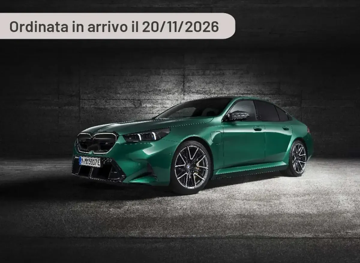 Nuova BMW M5 727 CV (534 kW) 2026 Argento Berlina