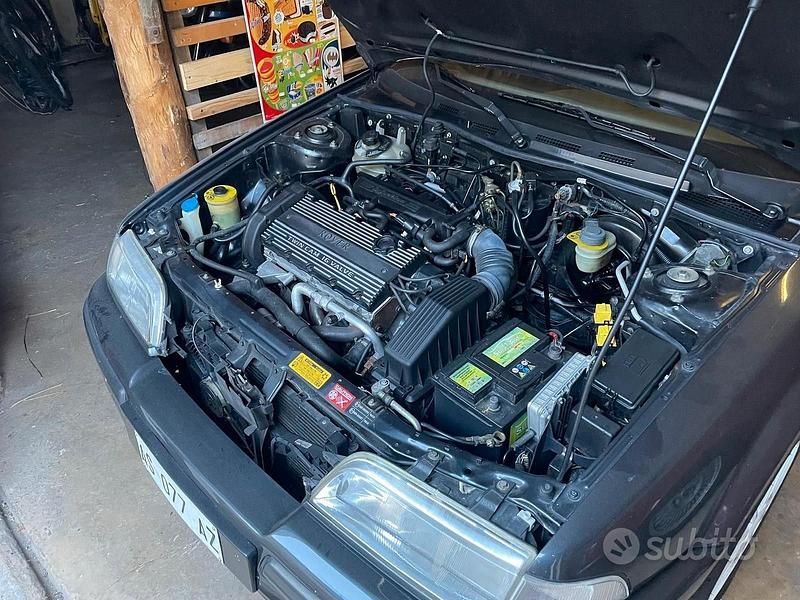 Usata Rover 216 111 CV (81 kW) 1997 Nero Coupé