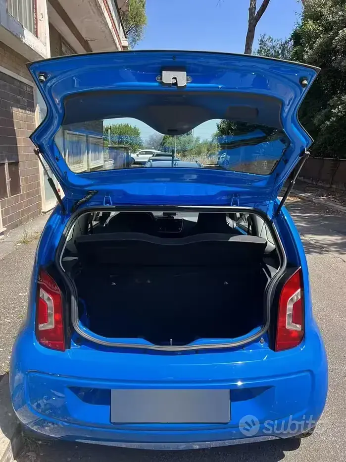 Usata VW up! 60 CV (44 kW) 2016 Bluazzurro Utilitaria