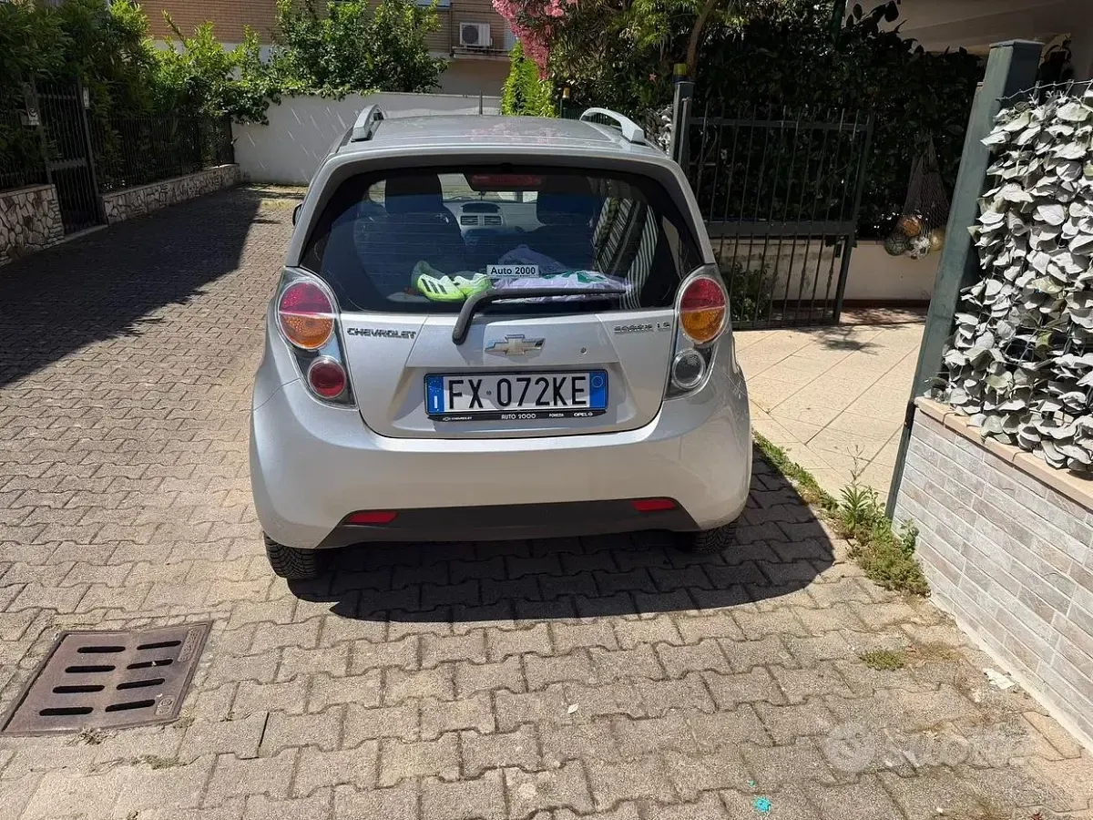 Usata Chevrolet Spark 68 CV (50 kW) 2010 Grigio Utilitaria