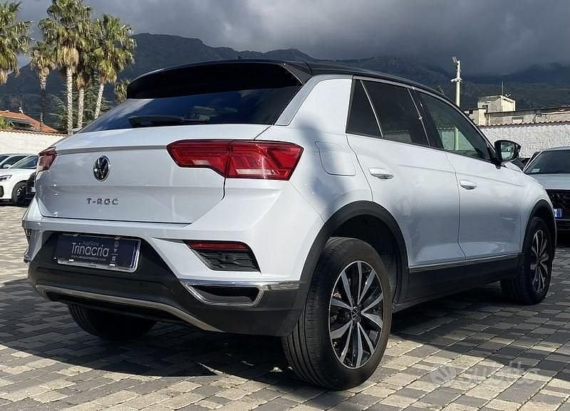 Usata VW T-Roc Style 110 CV (80 kW) 2020 Nero SUV