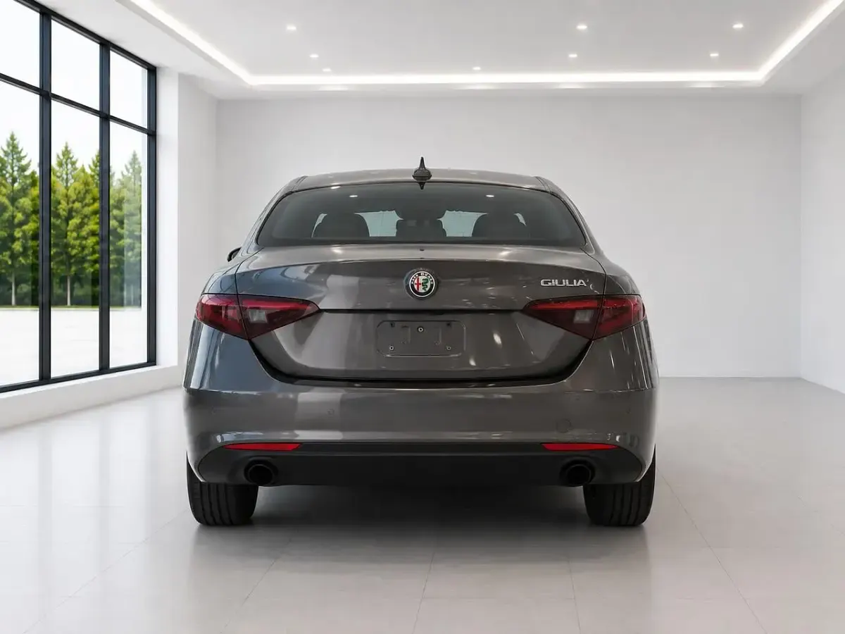 Usata Alfa Romeo Giulia Business 190 CV (139 kW) 2022 Grigio Berlina