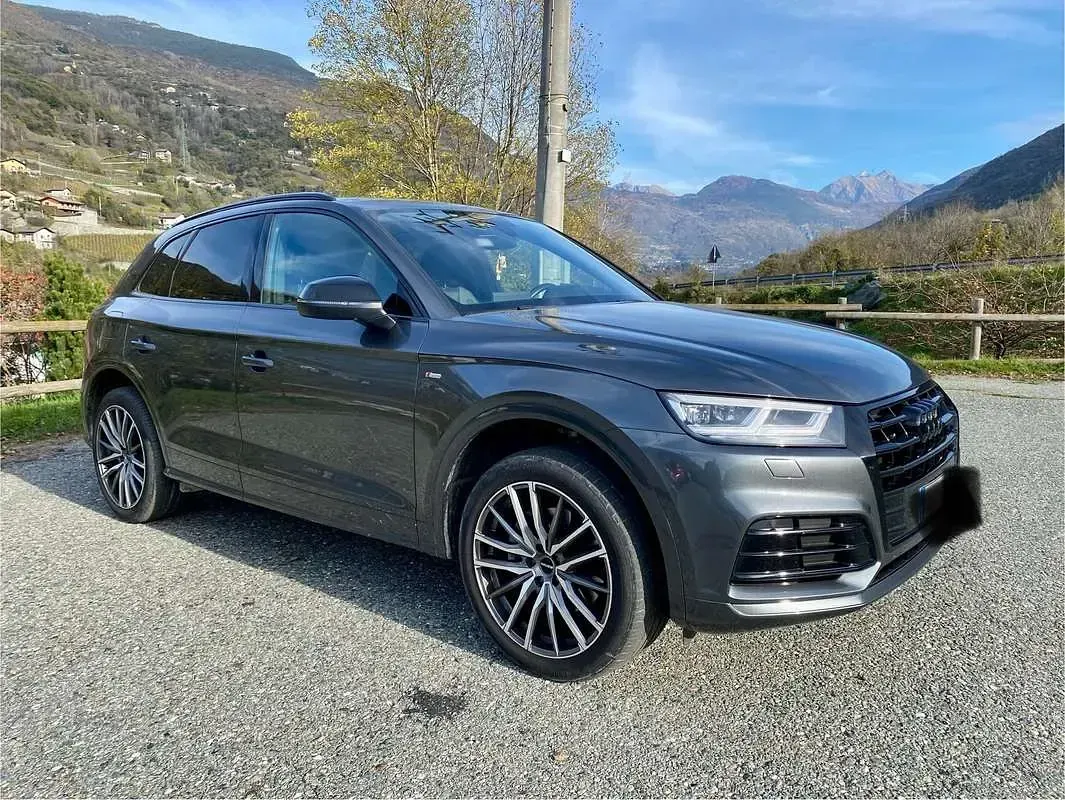 Usata Audi Q5 Ambiente 190 CV (139 kW) 2018 Grigio SUV
