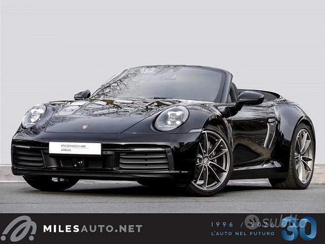 Usata Porsche 911 Carrera Cabriolet 385 CV (283 kW) 2024 Nero Cabrio