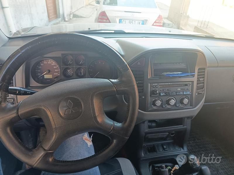 Usata Mitsubishi Pajero 116 CV (85 kW) 2003 Verde SUV