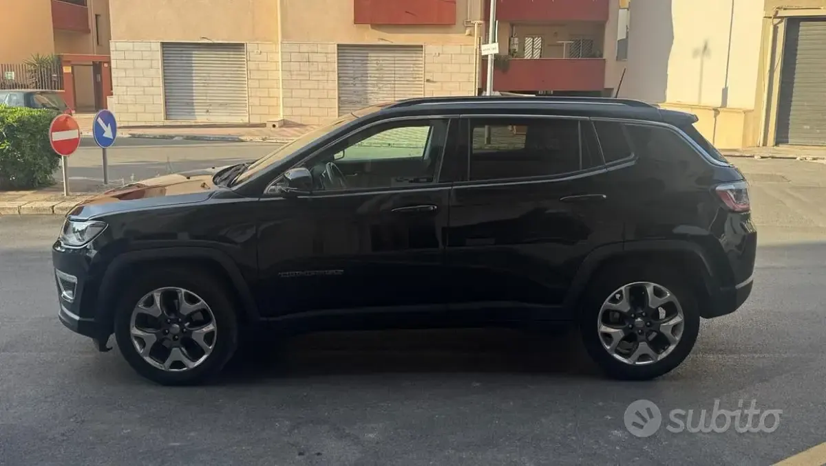Usata Jeep Compass Limited 120 CV (88 kW) 2020 Nero SUV