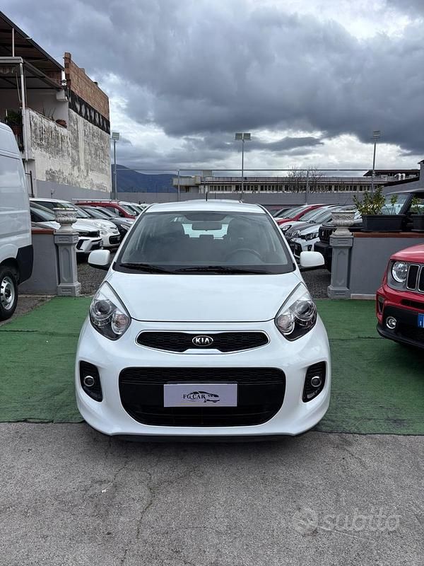 Gebraucht Kia Picanto 67 PS (49 kW) 2015 Weiß Kleinwagen