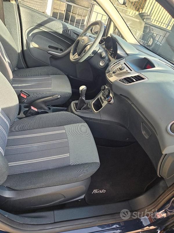 Usata Ford Fiesta 2010 Blu Utilitaria